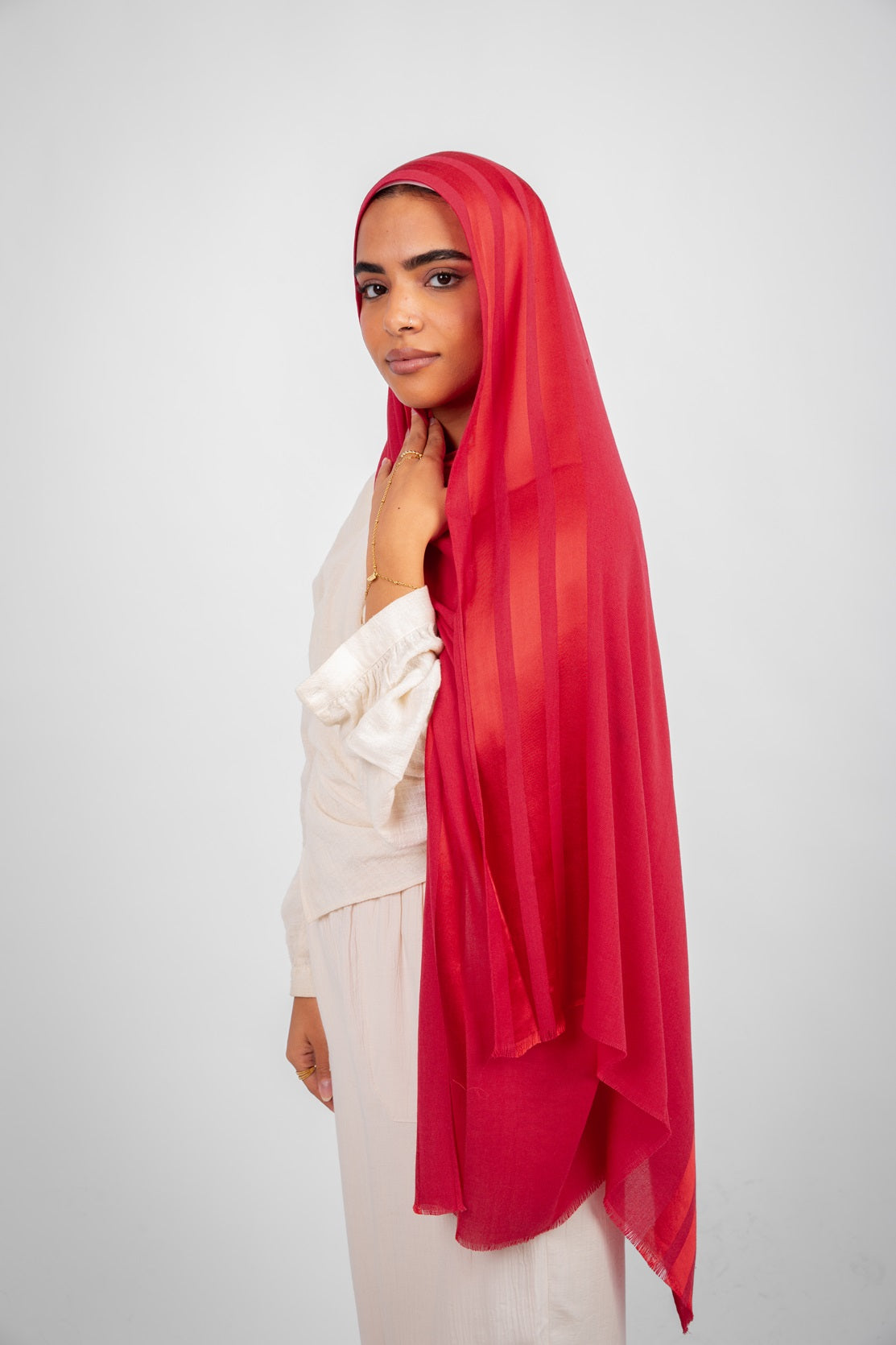 Didi Satin Line Hijab - Red