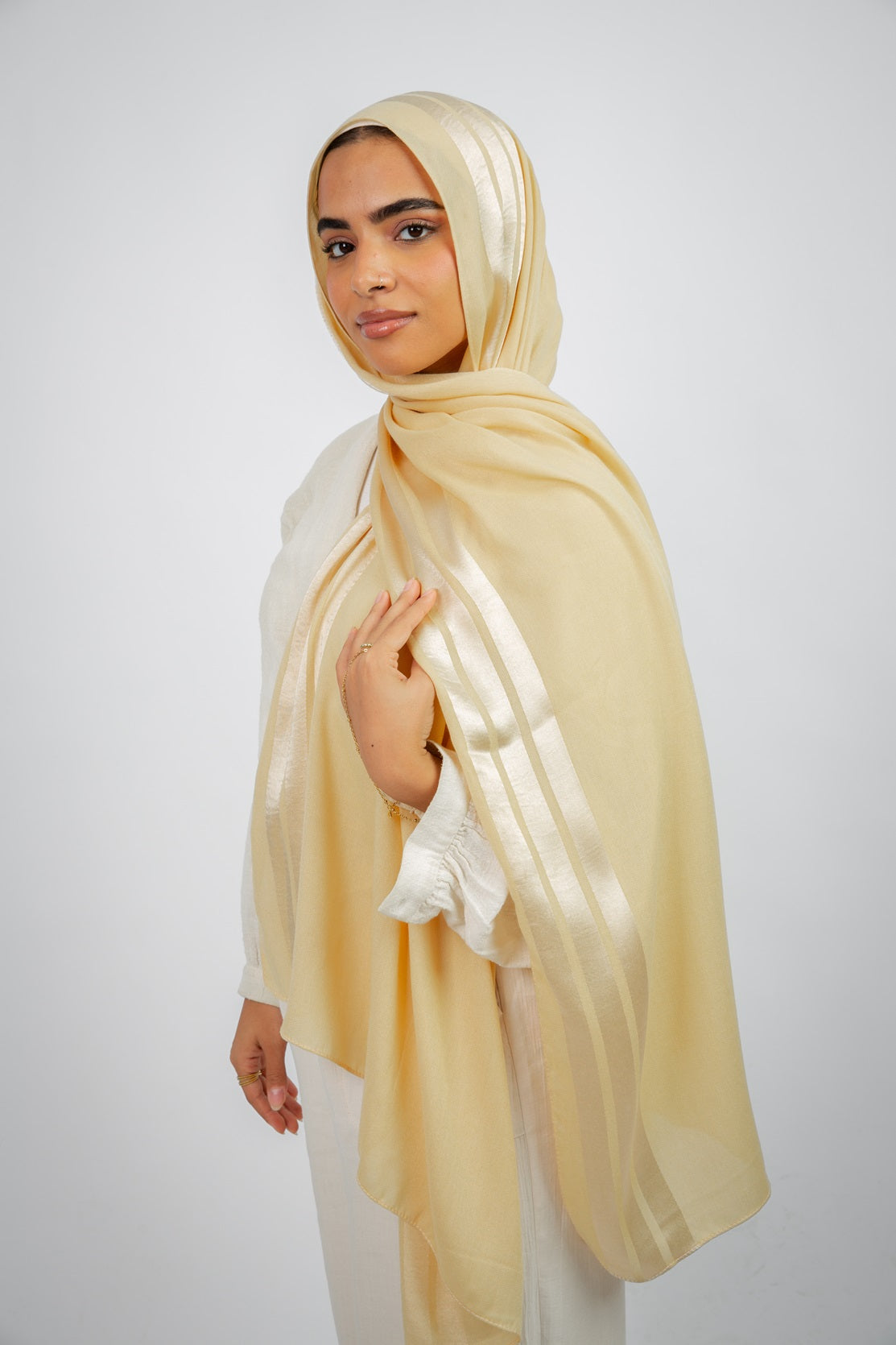 Didi Satin Line Hijab - Cream Beige