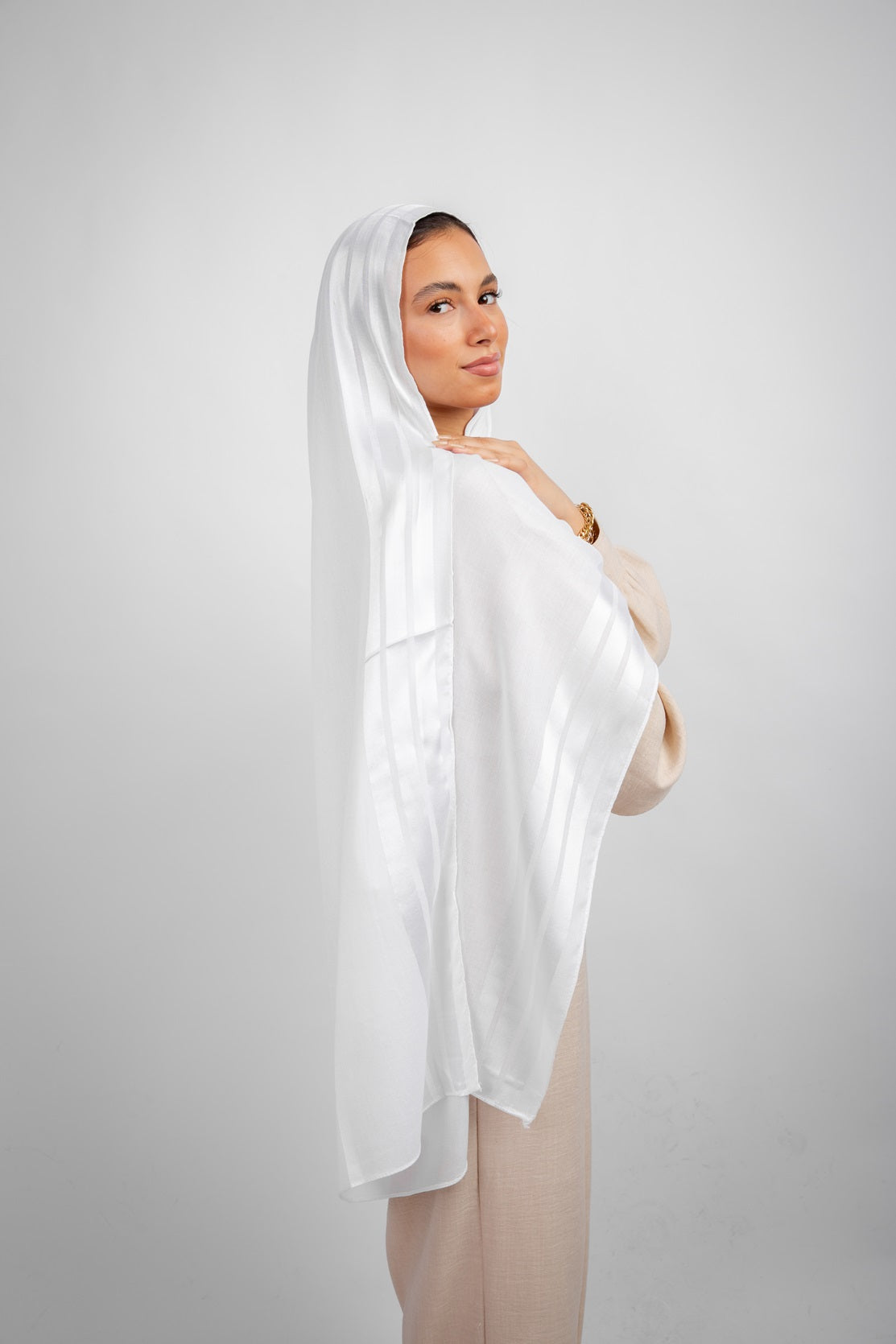 Didi Satin Line Hijab - White