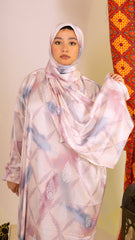 Feminine Satin Isdal