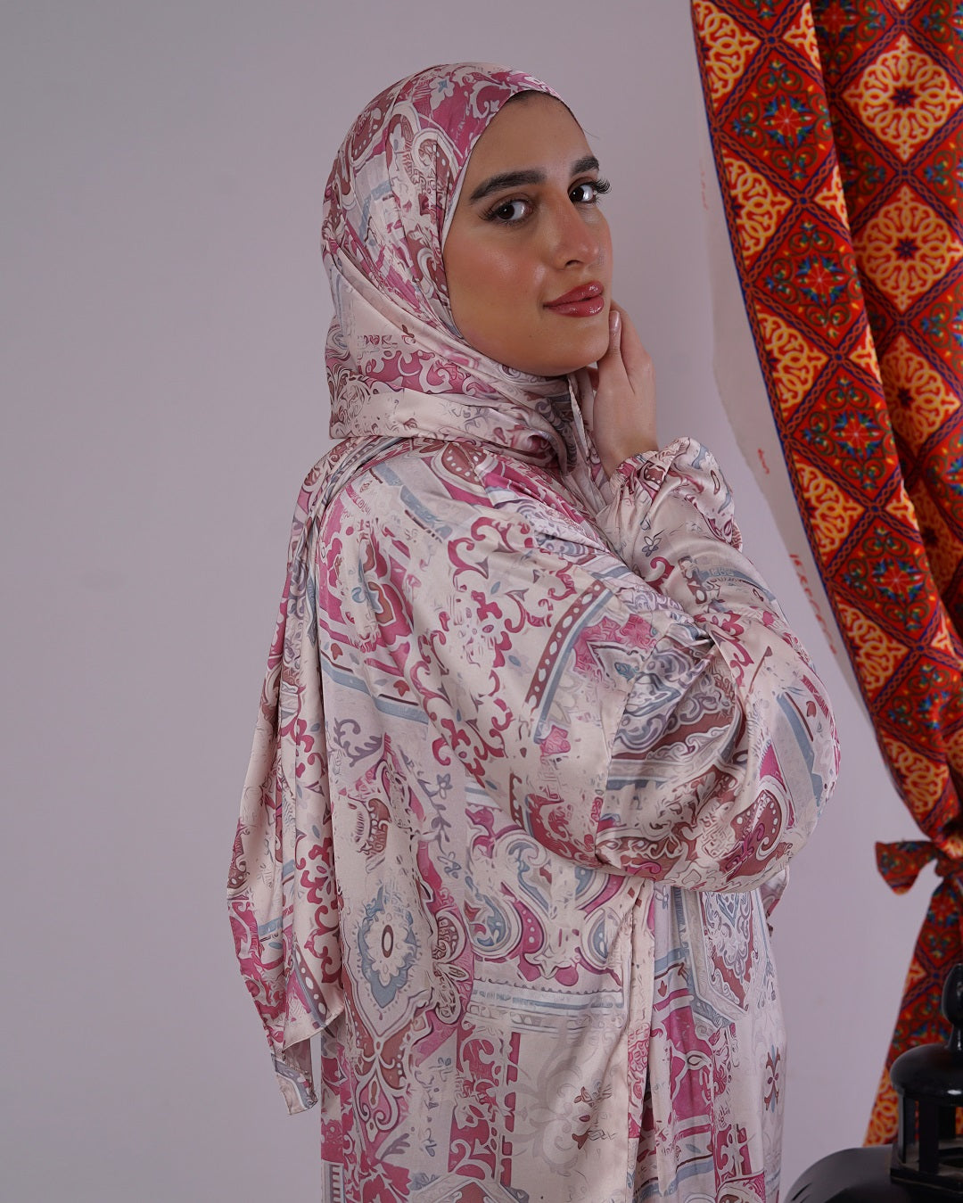 Noor Satin Isdal