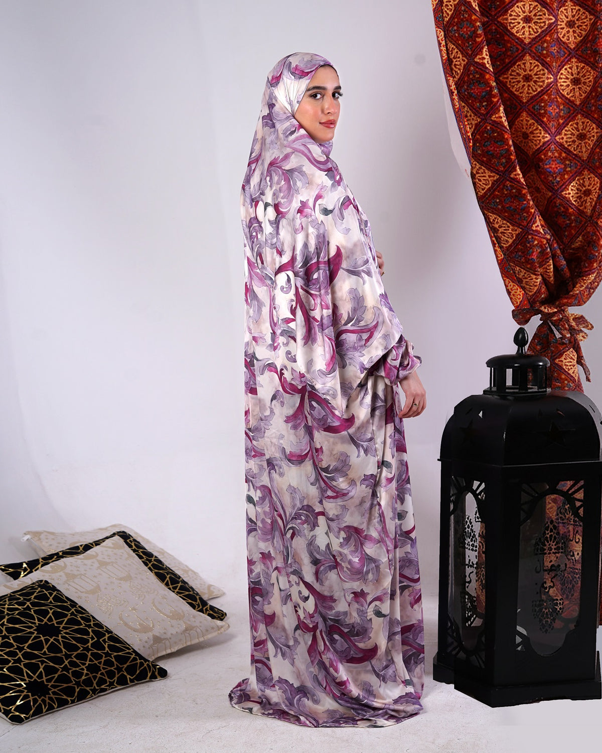 Royal Satin Isdal
